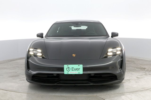 2021 Porsche Taycan — photo 9 of 31