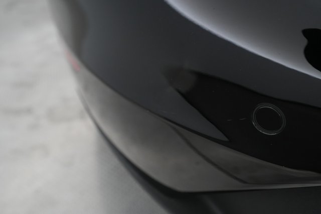 2021 Porsche Taycan — photo 25 of 35