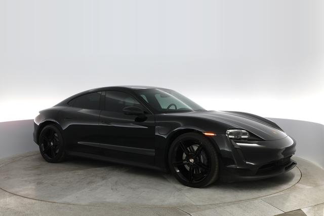 2021 Porsche Taycan — photo 8 of 35