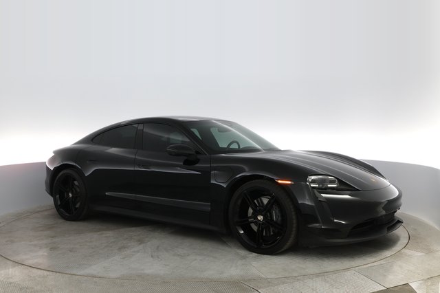 2021 Porsche Taycan — photo 8 of 35