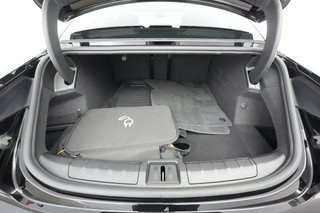 2021 Porsche Taycan — photo 21 of 35
