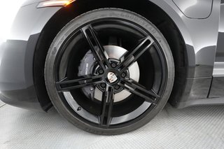 2021 Porsche Taycan — photo 12 of 35
