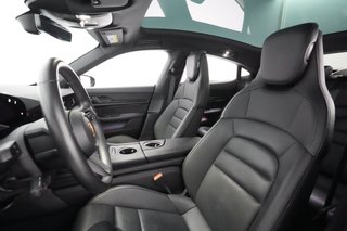 2021 Porsche Taycan — photo 16 of 35
