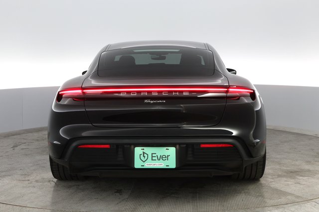 2021 Porsche Taycan — photo 9 of 35
