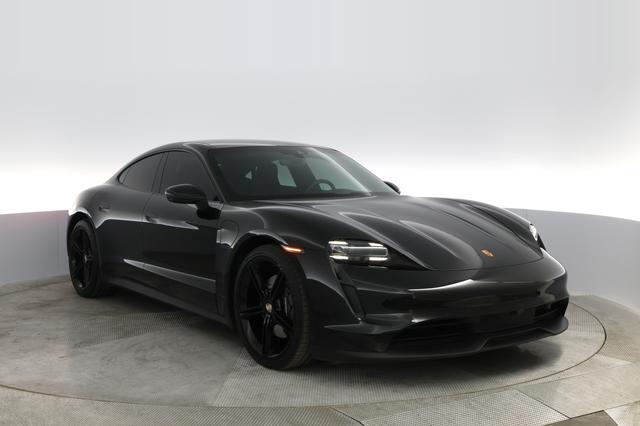 2021 Porsche Taycan — photo 7 of 35