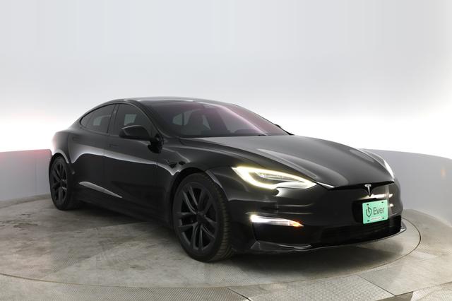 2022 Tesla Model S — photo 6 of 37