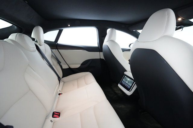 2022 Tesla Model S — photo 3 of 37