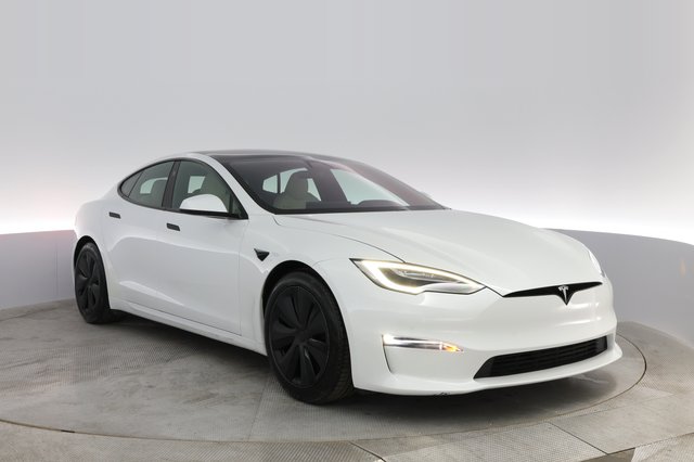 2022 Tesla Model S — photo 7 of 41