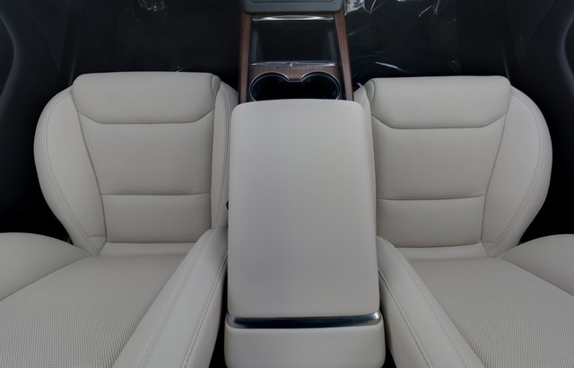 2022 Tesla Model S — photo 20 of 41