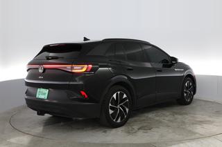 2022 Volkswagen ID.4 — photo 2 of 29
