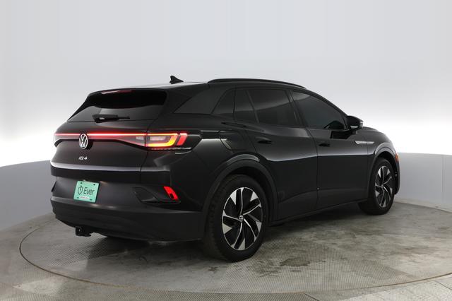 2022 Volkswagen ID.4 — photo 2 of 29