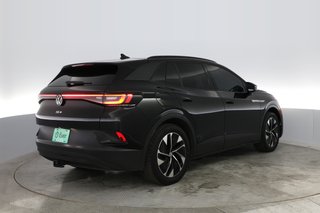 2022 Volkswagen ID.4 — photo 2 of 29