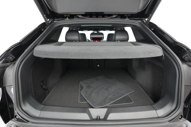 2022 Volkswagen ID.4 — photo 24 of 29