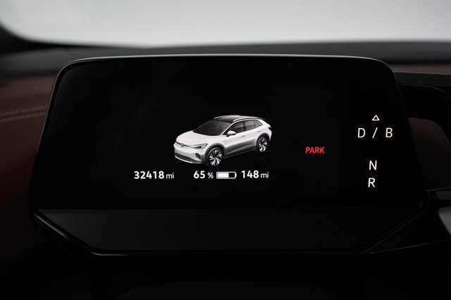 2022 Volkswagen ID.4 — photo 5 of 29