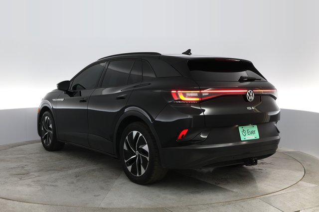 2022 Volkswagen ID.4 — photo 10 of 29