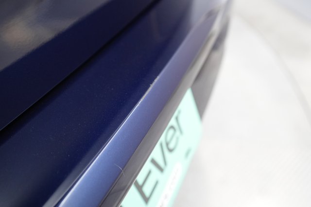 2019 Volkswagen e-Golf — photo 19 of 40
