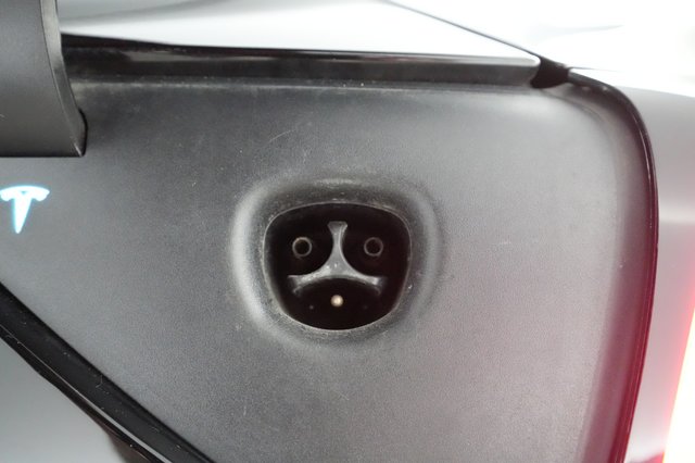 2020 Tesla Model 3 — photo 19 of 25