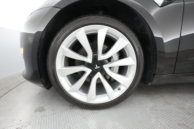2020 Tesla Model 3 — photo 11 of 25
