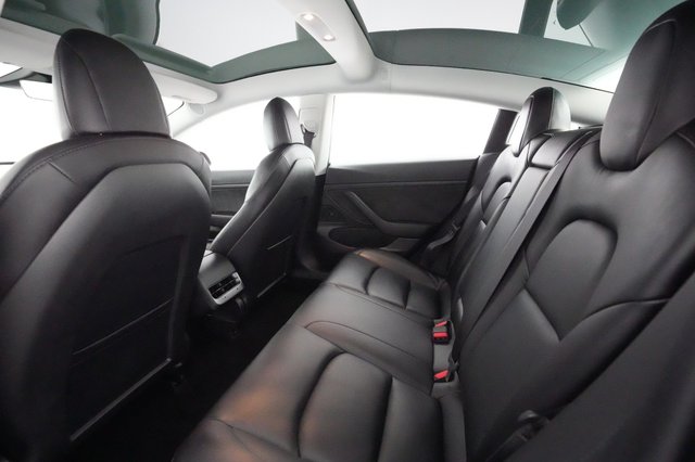 2020 Tesla Model 3 — photo 16 of 25
