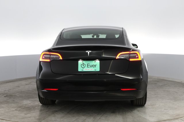 2020 Tesla Model 3 — photo 8 of 25