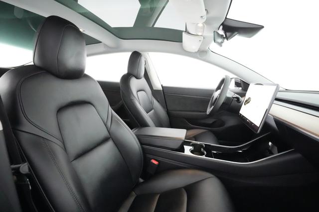 2020 Tesla Model 3 — photo 3 of 25