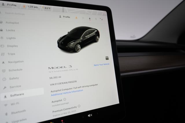 2020 Tesla Model 3 — photo 4 of 25