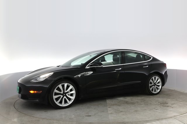 2020 Tesla Model 3 — photo 10 of 25