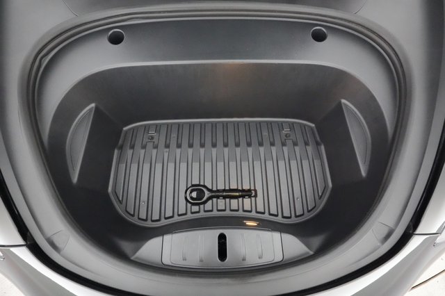 2020 Tesla Model 3 — photo 20 of 25