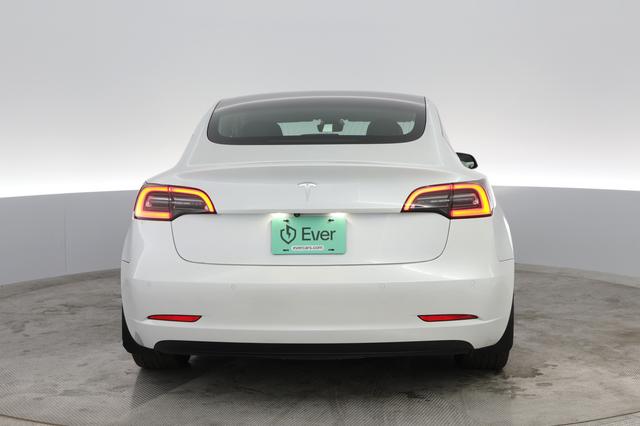 2020 Tesla Model 3 — photo 6 of 11