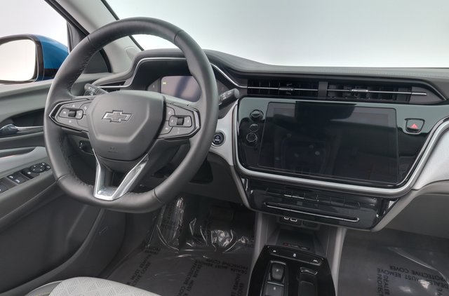 2022 Chevrolet Bolt EUV — photo 3 of 27