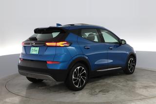 2022 Chevrolet Bolt EUV — photo 2 of 27