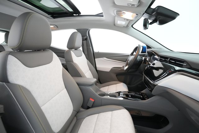 2022 Chevrolet Bolt EUV — photo 18 of 27