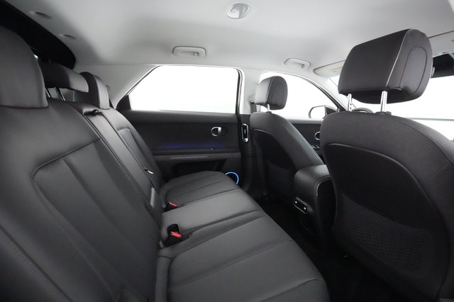 2023 Hyundai IONIQ 5 — photo 4 of 21