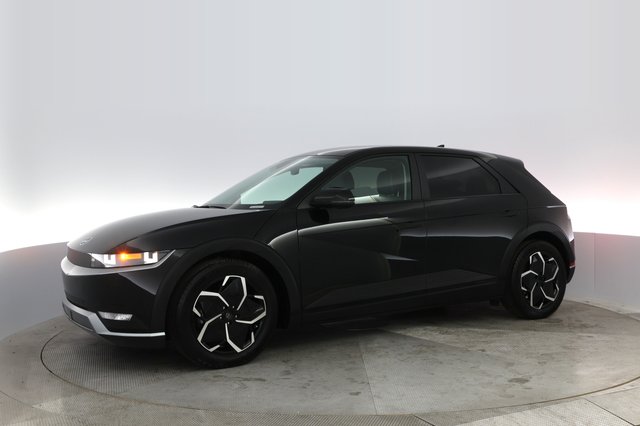 2023 Hyundai IONIQ 5 — photo 11 of 21