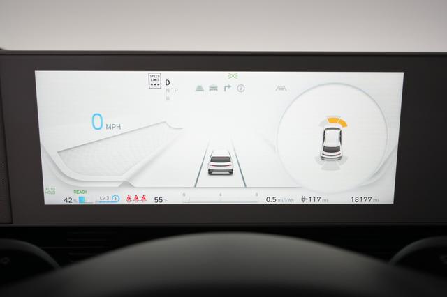 2023 Hyundai IONIQ 5 — photo 5 of 21