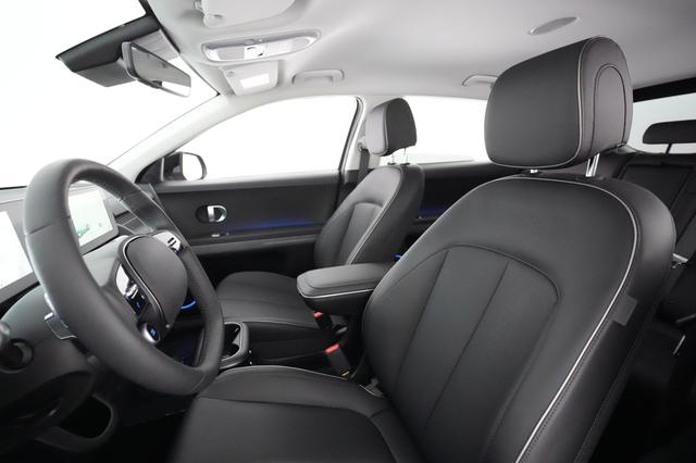 2023 Hyundai IONIQ 5 — photo 3 of 21