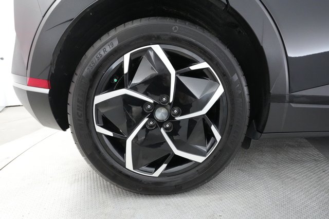 2023 Hyundai IONIQ 5 — photo 17 of 21
