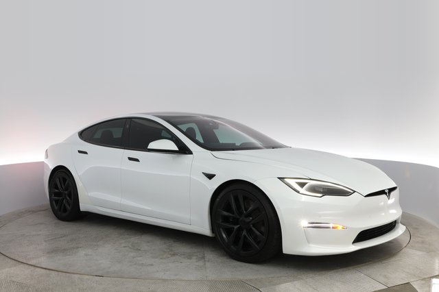 2022 Tesla Model S — photo 8 of 76