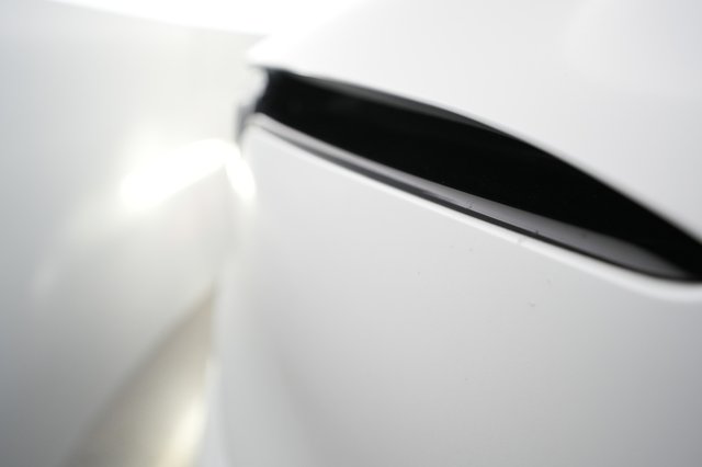 2022 Tesla Model S — photo 28 of 76