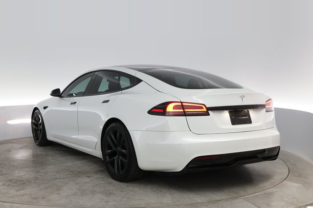 2022 Tesla Model S — photo 11 of 76