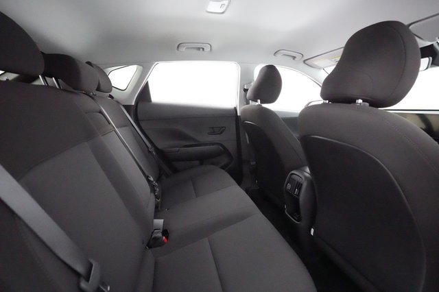 2024 Hyundai Kona — photo 3 of 29