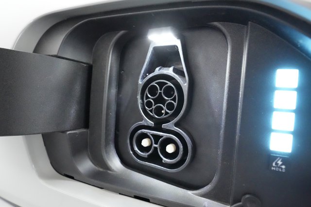2024 Hyundai Kona — photo 18 of 29