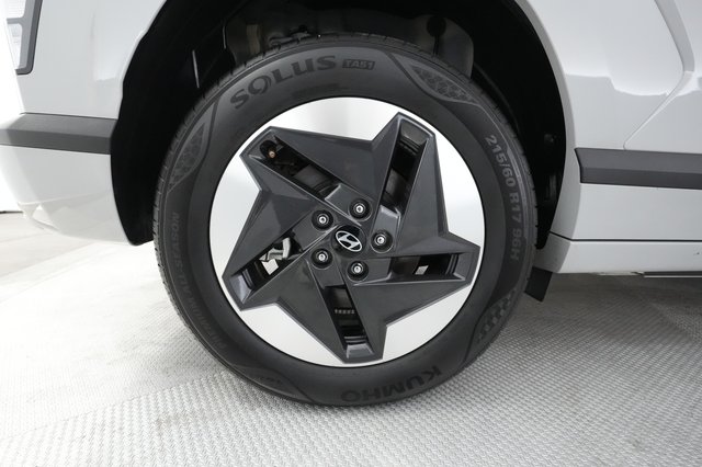 2024 Hyundai Kona — photo 14 of 29