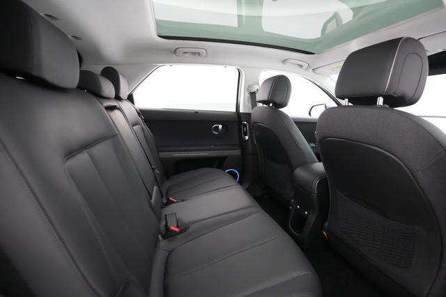 2024 Hyundai IONIQ 5 — photo 4 of 27