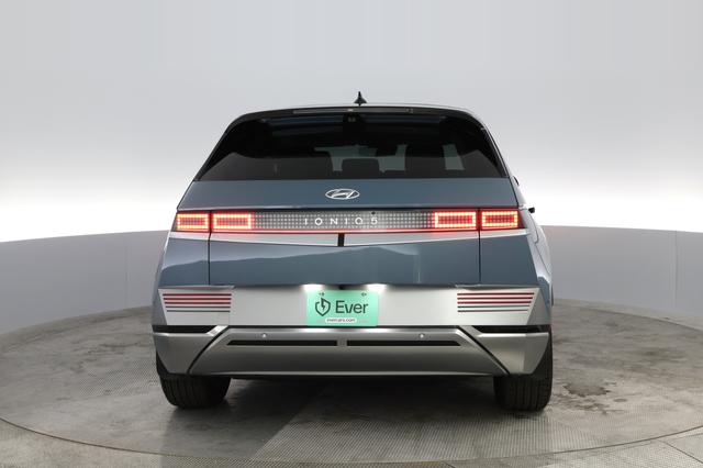 2024 Hyundai IONIQ 5 — photo 9 of 27