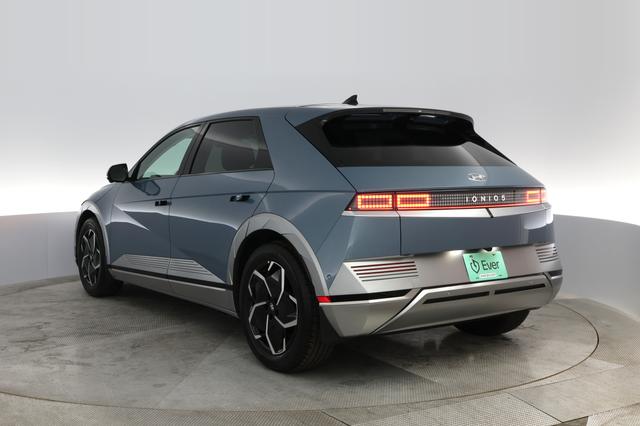 2024 Hyundai IONIQ 5 — photo 10 of 27