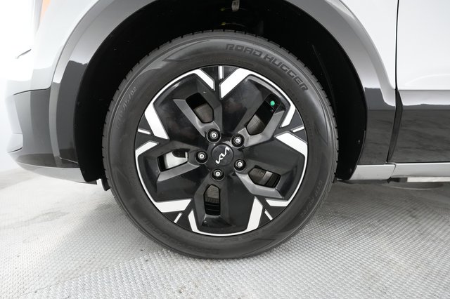 2024 Kia Niro EV — photo 12 of 35