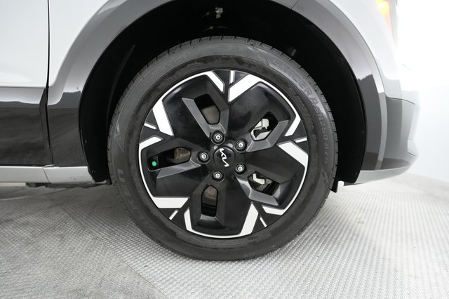 2024 Kia Niro EV — photo 14 of 35