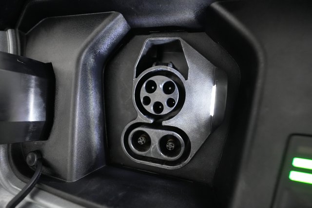 2024 Kia Niro EV — photo 21 of 35