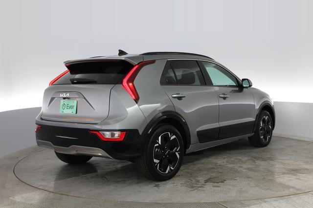 2024 Kia Niro EV — photo 2 of 35